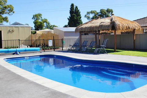 Avondel Caravan Park - Accommodation Rockhampton 0