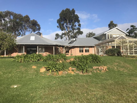 Avvara - Accommodation Rockhampton 2