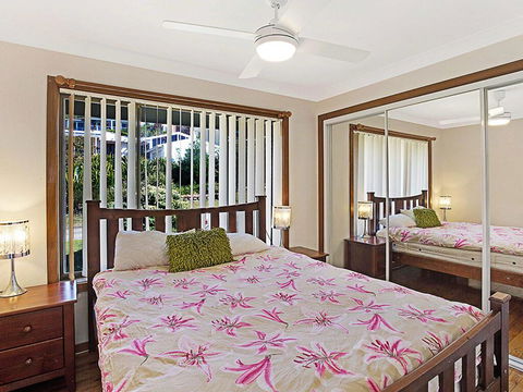 Away @ Nelson Bay, 29 Wollomi Ave - Incredible Water Views, Pet Friendly, WIFI & Aircon - Accommodation Rockhampton 2