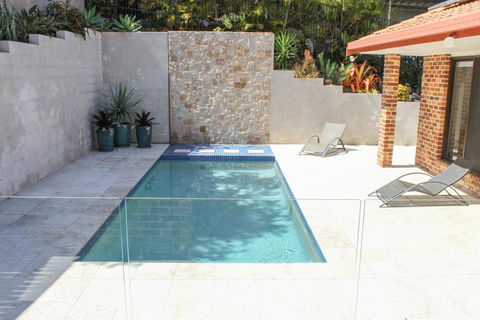 Away On Massinger Street - Accommodation Rockhampton 1