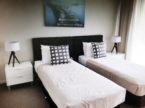 Azzura Greens Resort - Accommodation Rockhampton 0