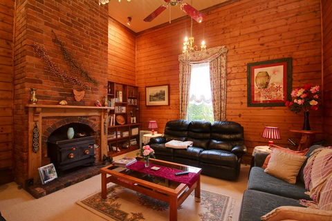 B & B At Winterbrook - Accommodation Rockhampton 3