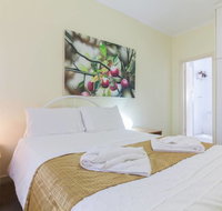B5 Close to Nedlands Cafes Swan River SCGH  UWA - Accommodation Rockhampton