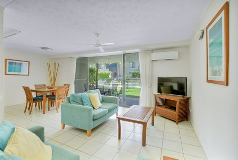 Baden 65 - Rainbow Shores, Overlooking Lap Pool, Ground Floor, Air Conditioning - Accommodation Rockhampton 2