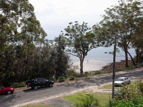 Baggies On Dutchies', 9 Burbong Street - Large House With Aircon, Boat Parking & Waterviews - Accommodation Rockhampton 0