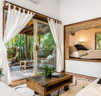 Bamboo Beach House - Accommodation Rockhampton