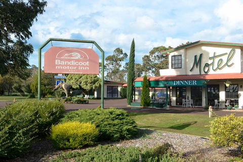 Bandicoot Motor Inn Hamilton - Accommodation Rockhampton 2