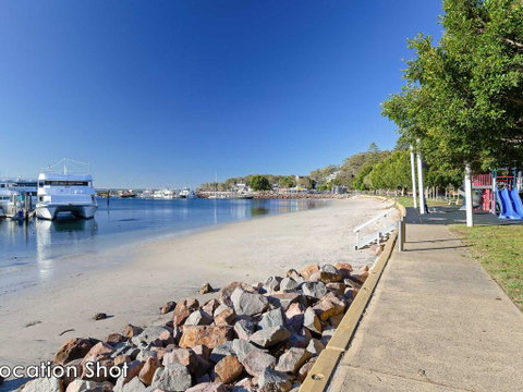 Banyan' 14 Montevideo Parade - Spacious Three Bedroom Pet Friendly Property With Air Con - Accommodation Rockhampton 0