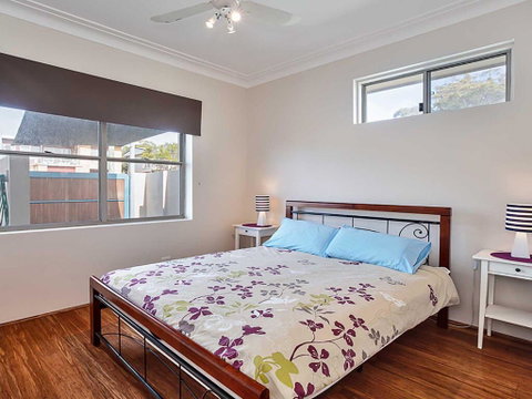 Banyan' 14 Montevideo Parade - Spacious Three Bedroom Pet Friendly Property With Air Con - Accommodation Rockhampton 3