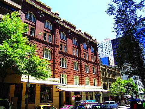 Base Sydney - Accommodation Rockhampton 1