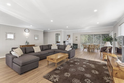 Bay Serene, 15 Mistral Close - Accommodation Rockhampton 0