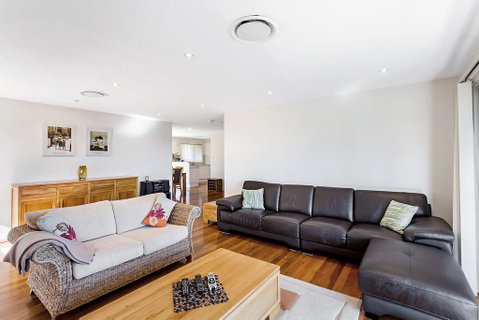 Bay View At 39 Thurlow - Walk To Dutchies Beach - Accommodation Rockhampton 3