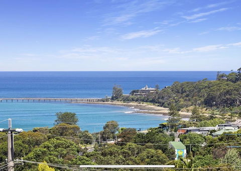Bay Views Lorne - Accommodation Rockhampton 1
