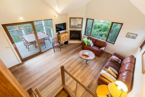 BAY VIEWS ON MANNA - DROMANA - Accommodation Rockhampton 1