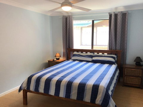 Baydream' 13 Pirralea Parade - Pet Friendly, Aircon, Boat Parking - Accommodation Rockhampton 3