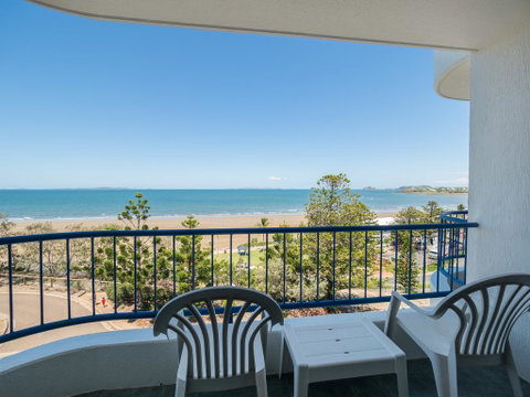 Bayview Tower - Accommodation Rockhampton 2
