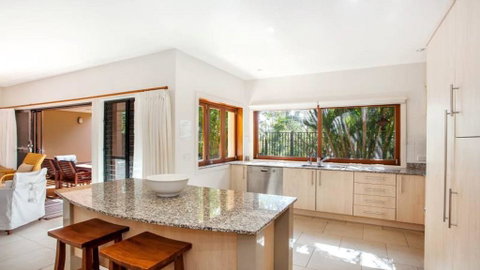 Bayvilla 3 @ Belongil Beach - Accommodation Rockhampton 2