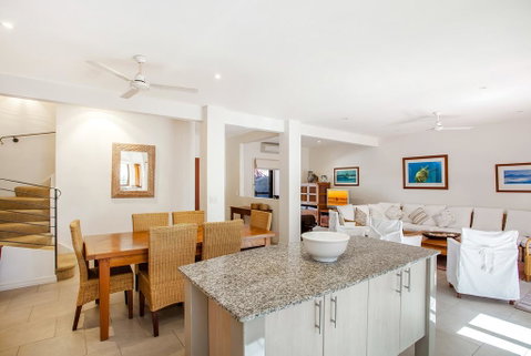 Bayvilla 3 @ Belongil Beach - Accommodation Rockhampton 0