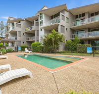 BEACH BLISS LUXURIOUS APARTMENT with POOL - Accommodation Rockhampton
