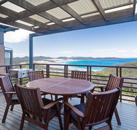 Beach House 7' 26 One Mile Close - air conditioned wifi foxtel linen - Accommodation Rockhampton