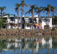 Beachfront 1 25 Willow Street - Accommodation Rockhampton