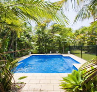 Beachfront Pool House - Absolute beachfront - Accommodation Rockhampton