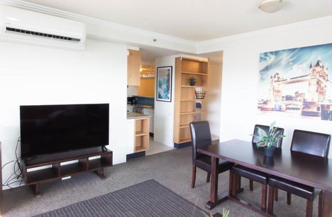 Republic Apartment - Accommodation Rockhampton 0