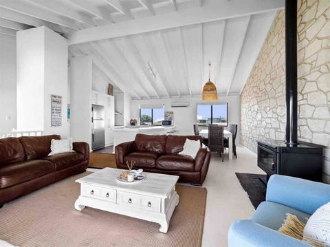 Relaxing Getaway Beachfront Access Multi Family Pets Mandurah - Accommodation Rockhampton 0