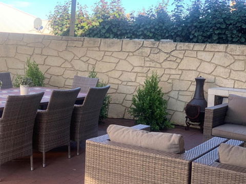 Relaxing Getaway Beachfront Access Multi Family Pets Mandurah - Accommodation Rockhampton 3