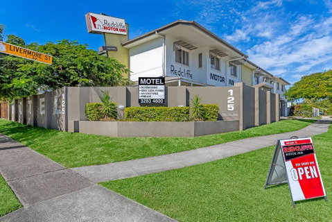 Redcliffe Motor Inn - Accommodation Rockhampton 0