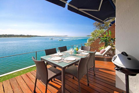 Riverfront Apartment, Perfect Location - Accommodation Rockhampton 1