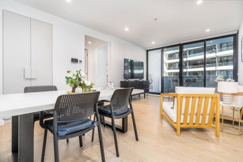 Restful Apt Near ANZAC Park West - Accommodation Rockhampton 0
