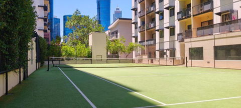 Resort-style Living In Perth CBD - 2X2 Apt - Accommodation Rockhampton 1