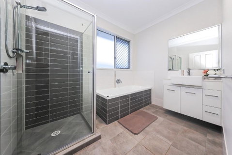 Redcliffe - Accommodation Rockhampton 2