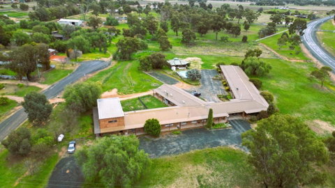 Redgum Motel - Accommodation Rockhampton 1