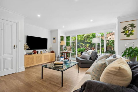 Reed Cottage - Accommodation Rockhampton 2