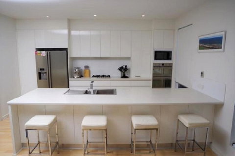 Relax At 36 - Accommodation Rockhampton 1