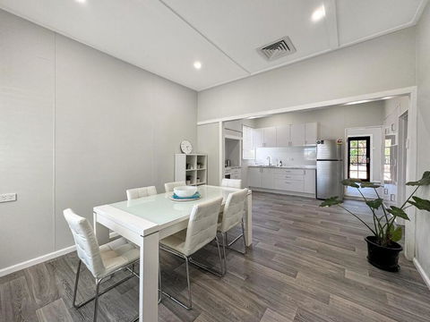 Relax At Gossan - Accommodation Rockhampton 0