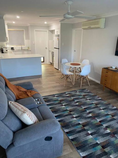 Relax On Ross - Accommodation Rockhampton 3