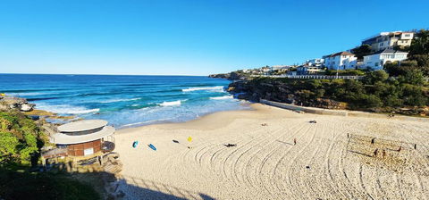 Relaxed Coastal Living With Fantastic Sea Views - Accommodation Rockhampton 3