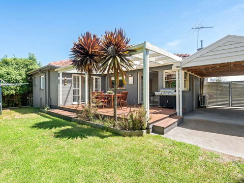 Resarf Retreat - Accommodation Rockhampton 0