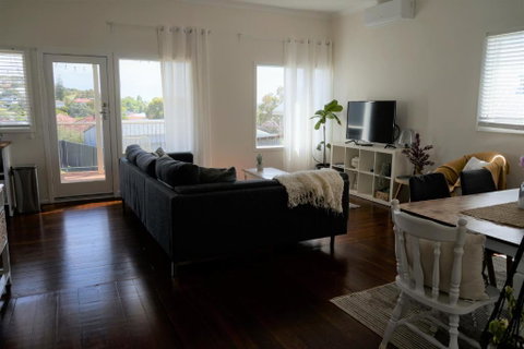 Retreat - Accommodation Rockhampton 1