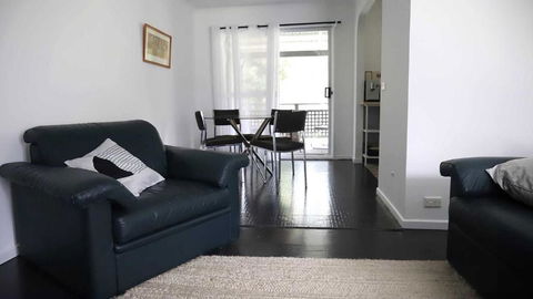 Retro Beach House - Macmasters Beach - Accommodation Rockhampton 2