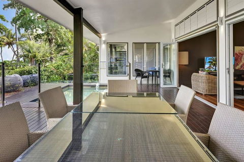 Ripples On The Beach - Beachfront Mission Beach - Accommodation Rockhampton 2