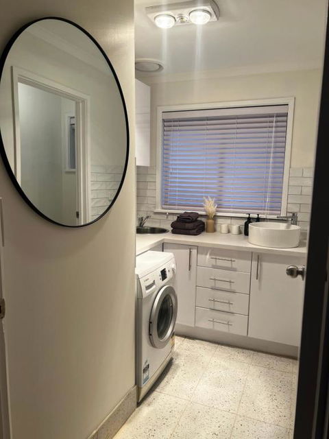 River End Unit Near Parkland - Accommodation Rockhampton 1