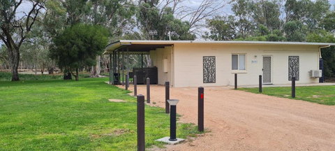 Riversands Rest Accommodation Paringa - River Box Cottage - Accommodation Rockhampton 2