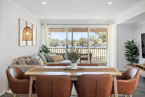 Riverside Bliss - Luxe Retreat In South Yunderup - Pet Friendly - Accommodation Rockhampton 0