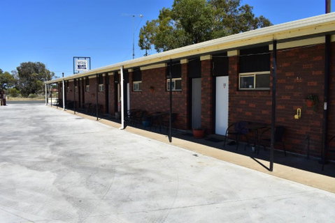 Riviana Motel - Accommodation Rockhampton 1