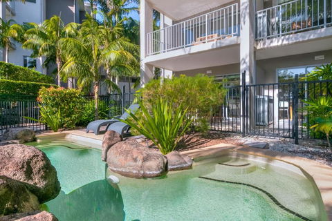 Salt&Pepper Sanctuary - Plunge Pool Resort Apartment By UHoliday - 2BR, 1BR And Studio Hotel Room Configurations Available - Accommodation Rockhampton 1
