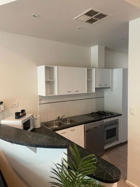 RNR Sturt Holiday Home - Accommodation Rockhampton 2